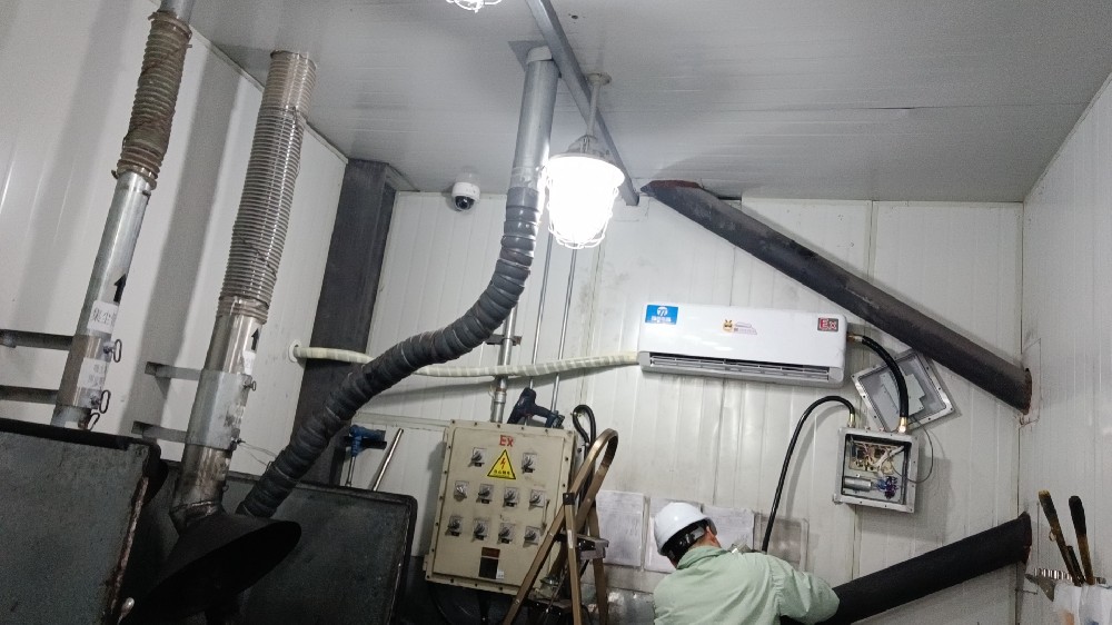 三菱化學(xué)選購(gòu)?fù)鰾KF-50-Ex壁掛式防爆空調(diào)，已投入正常使用